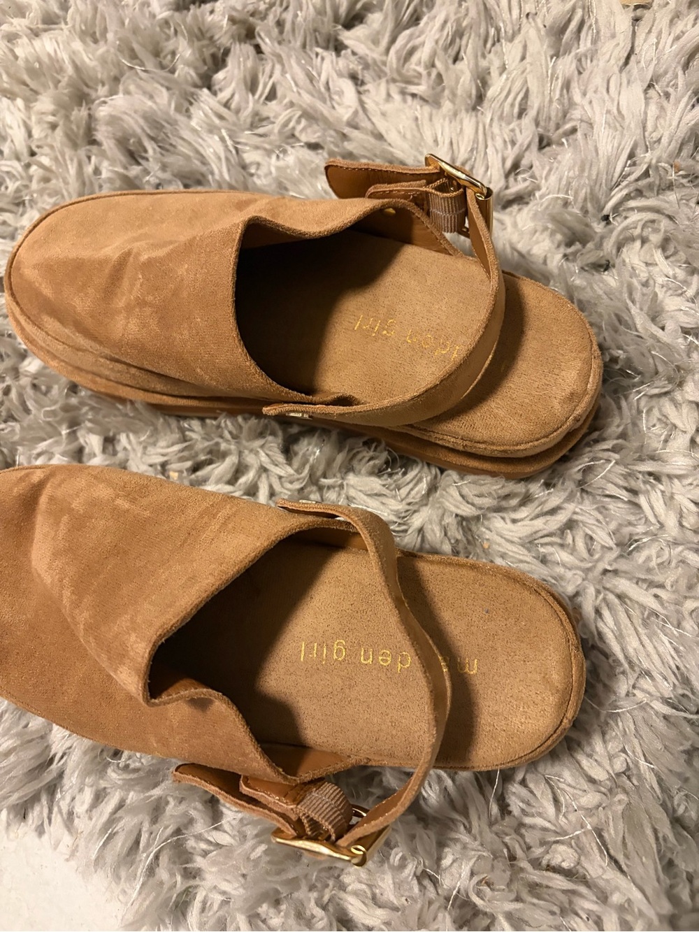 Clogs - Picture 2 of 4